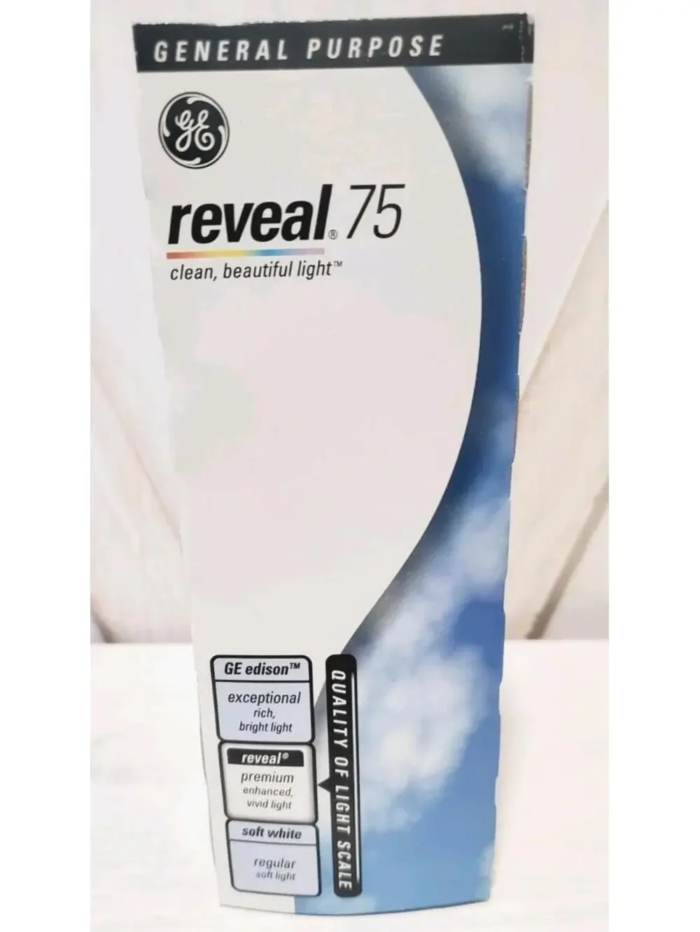 GE Reveal 75W Replacement LED Light Bulbs Clean Beautiful Light 4-Pack A19 HTF